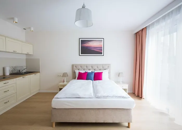 Ava * נישורזה